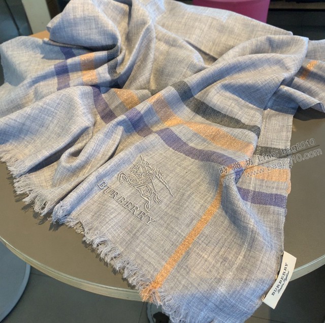 Burberry新品經典巴格羊絨圍巾 巴寶莉2021新款小格紋女士圍巾  mmj1591